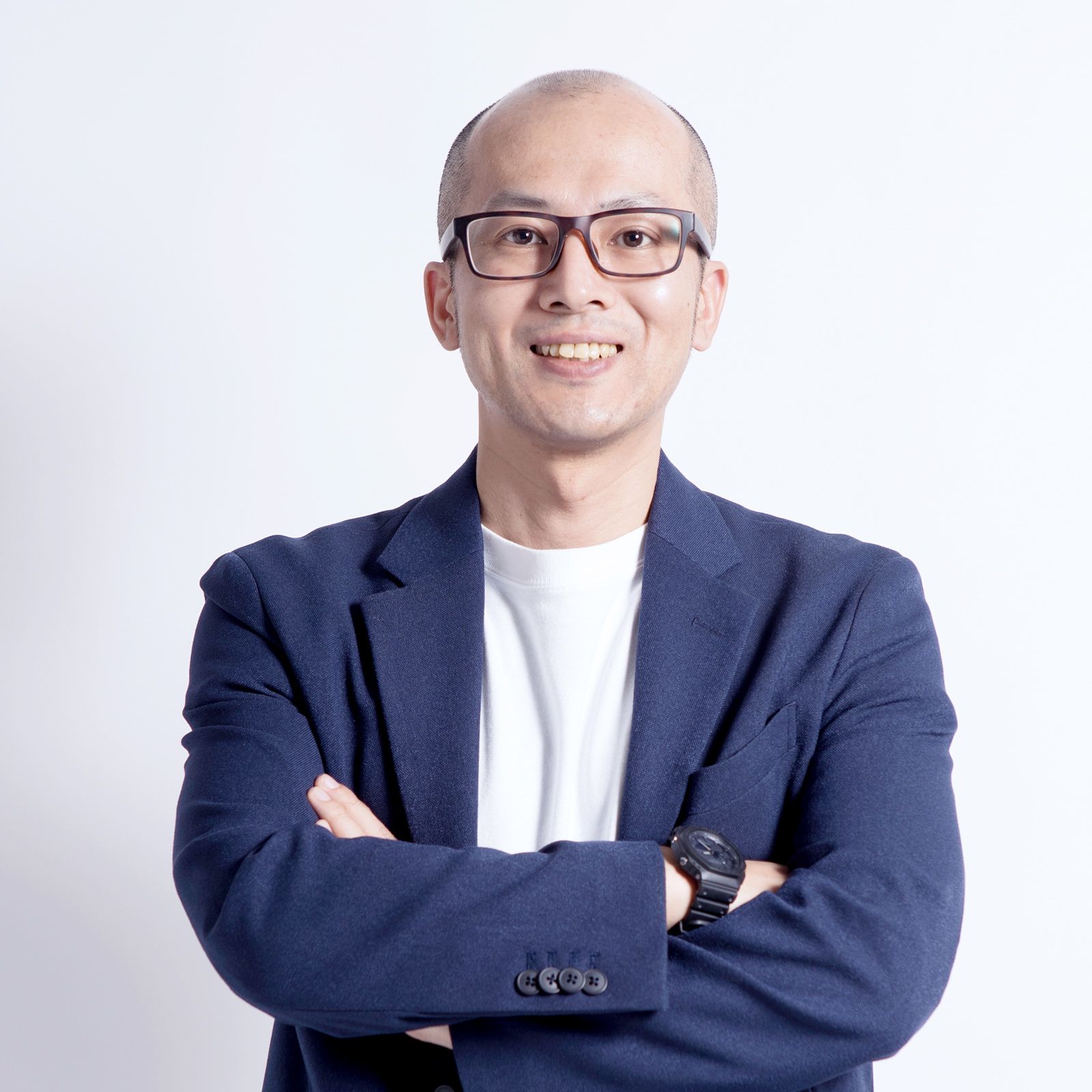 靏 拓剛
